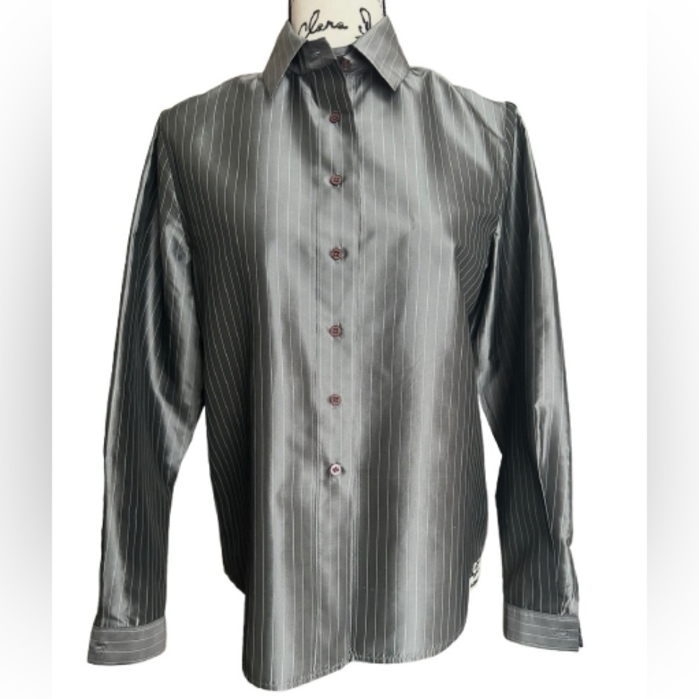 Jones New York. women's 100% silk blouse